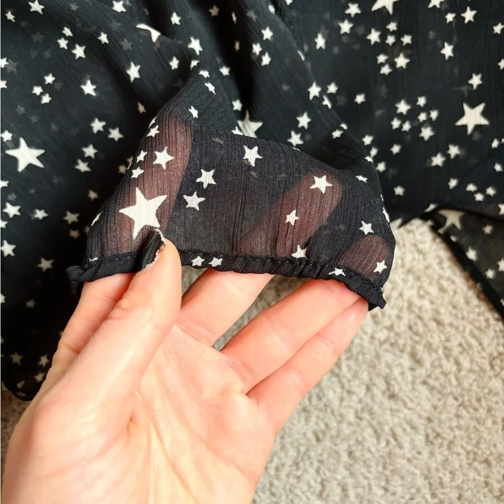 black and white star print off the shoulder tiered ruffle maxi dress - Picture 10 of 15